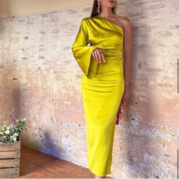 NWT Zara Bloggers One Shoulder Dress - Picture 1 of 4